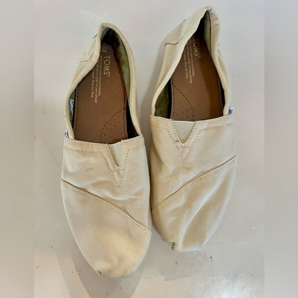 Toms Shoes - TOMS beige ivory neutral white Slides Size 10 new